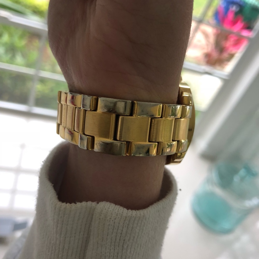 Coach Gold Watch - Picture 3 of 4
